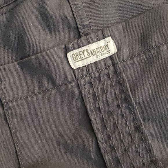 ❌❌SOLD❌❌ Greys Anatomy Scrub Pant - Picture 7 of 10